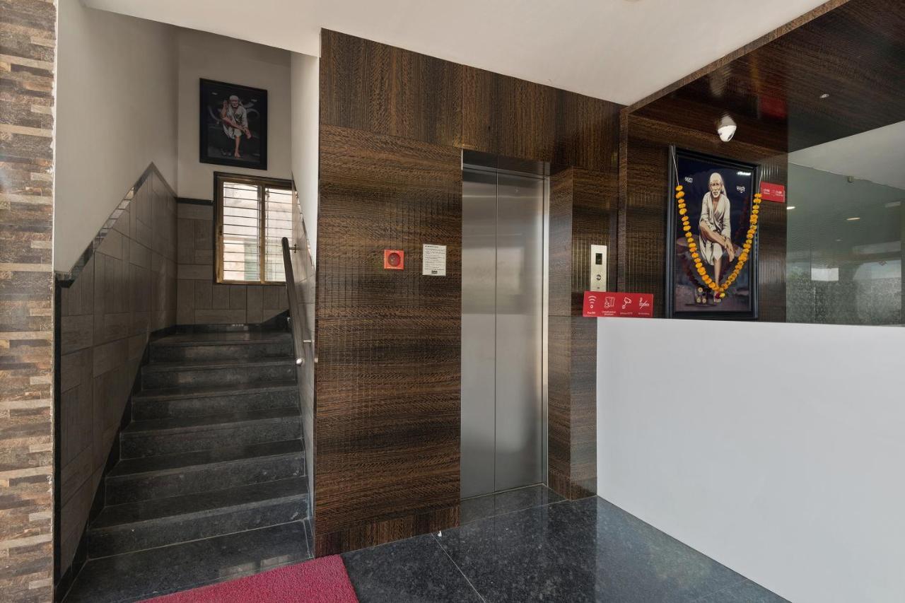 Oyo Flagship 19196 Shree Sai Niladri Residency Ширді Екстер'єр фото